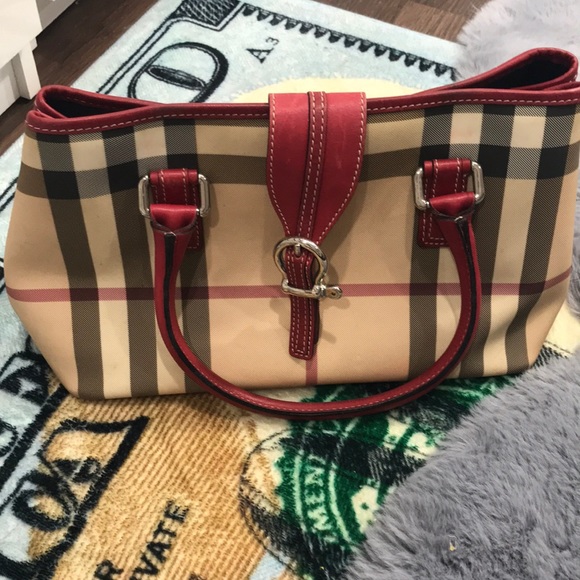 Burberry Handbags - GUC. Burberry. Broken snap, but an easy fix! Just need to make room 🛍